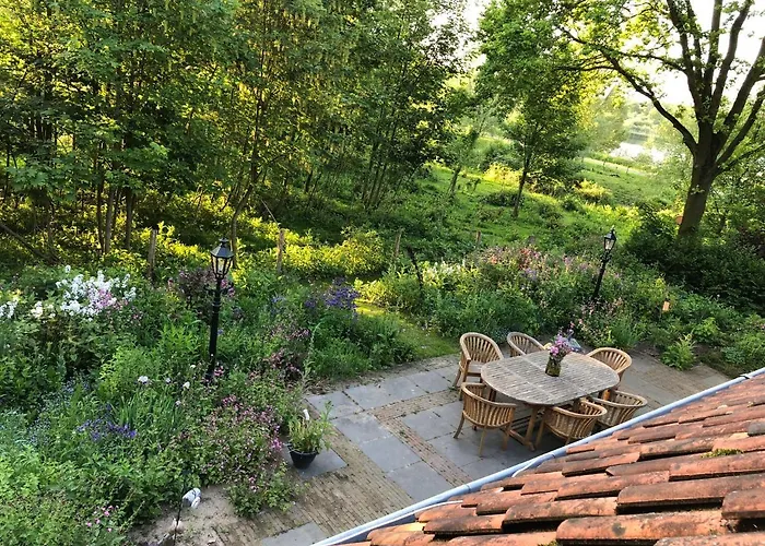 بيت ضيافة De Zeilende Kraay